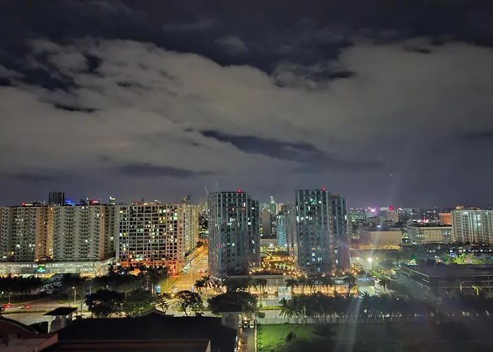 Aparthotel Shore 2 Condotel Near Airport Moa View